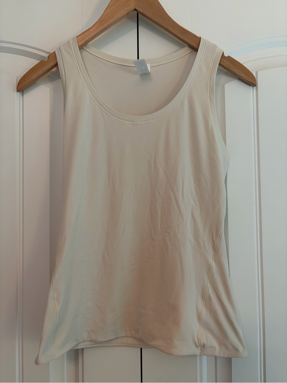 Lululemon Scoop Neck Tank Top Womens Size Small Light Gray Activewear Athleisure